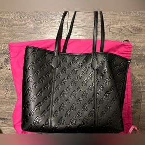 Glam-aholic Lifestyle Sleek Tote!